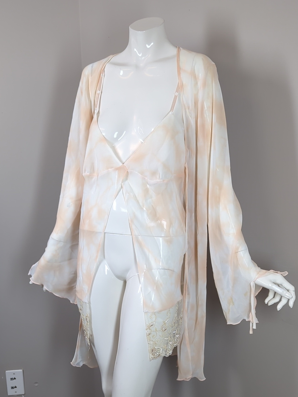 Vintage Victoire Delage Women's Cream Tie-Dye Sheer Robe & Camisole Set Large